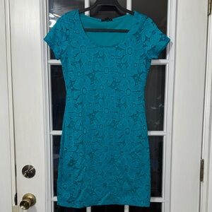 Tiana B. Turquoise Floral Lace Mini Dress Fully lined Small